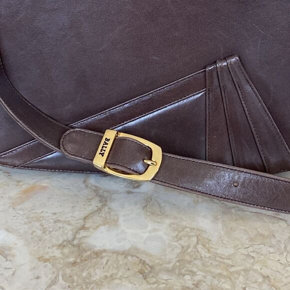 Vintage Bally Leather Crossbody Bag - Picture 9 of 16